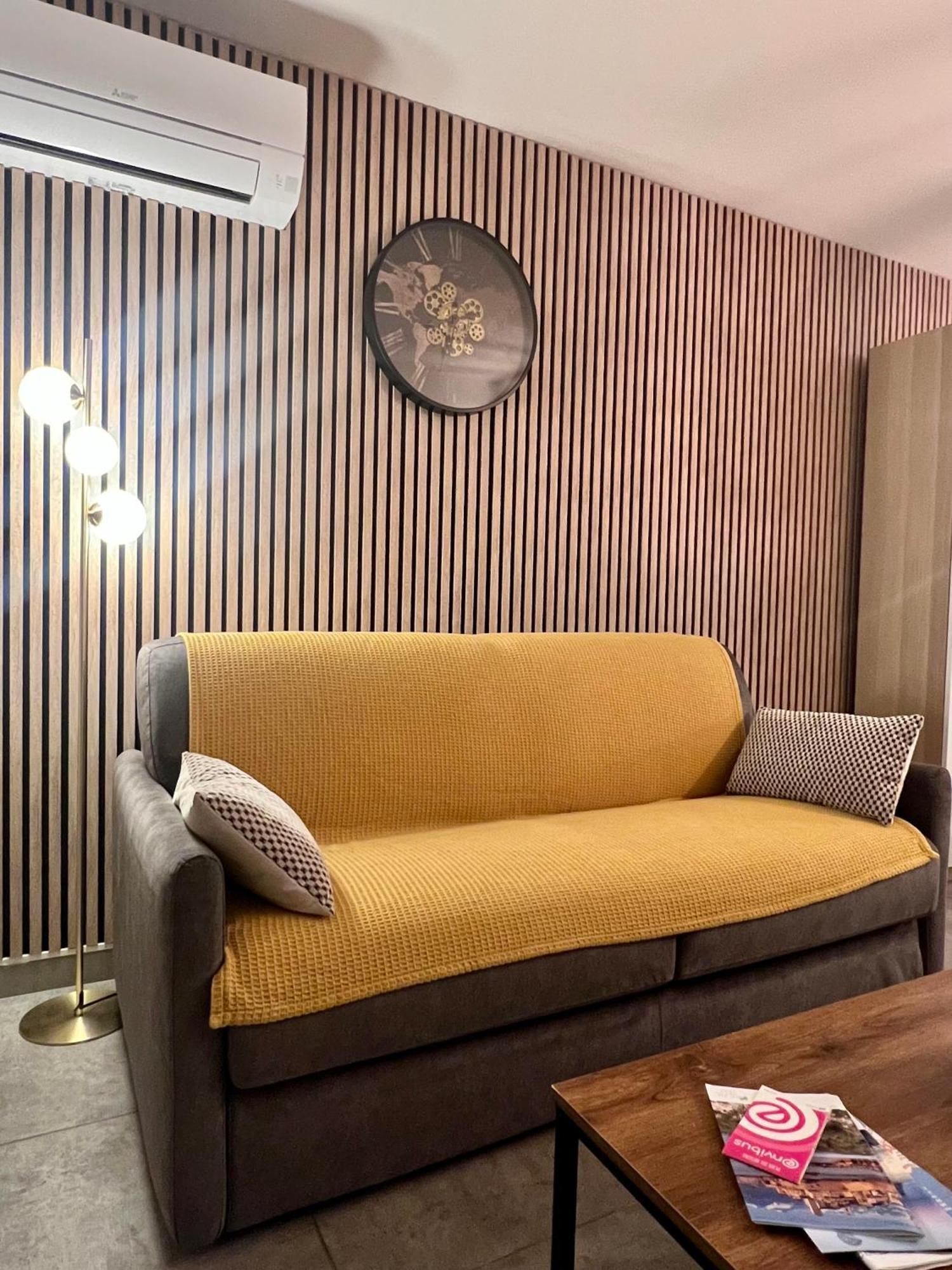 Studio Climatise, Cosy Et Calme Au Centre Ville 앙티브 외부 사진